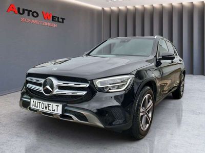 gebraucht Mercedes GLC220 d 4Matic 1Hand,Panorama,Kamera,LED,8-fach