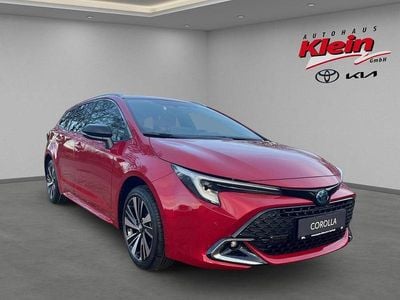 Rot Neu 2025 Toyota Corolla Kombi | 38.960 €