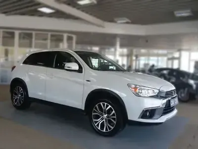 Begagnad Mitsubishi ASX Diamant Edition 117 HK (86 kW) 2017 Vit SUV