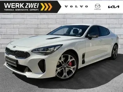 Gebraucht Kia Stinger GT 370 PS (272 kW) 2018 Weiß Kleinwagen