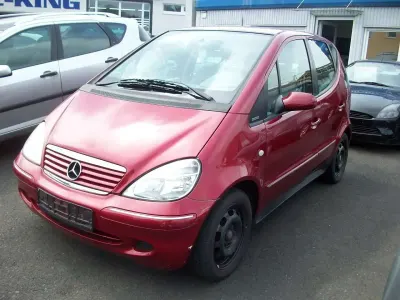 Używany Mercedes A170 Classic 95 KM (69 kW) 2002 Czerwony Sedan/Limuzyna
