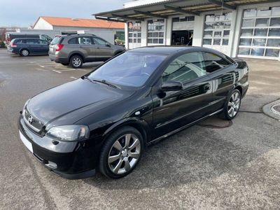 Gebraucht Opel Astra 219 PS (161 kW) 2002 Schwarz Coupé