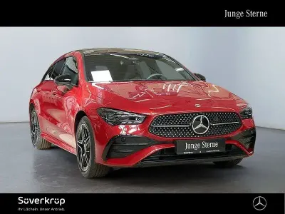 Gebraucht Mercedes CLA250e AMG 163 PS (119 kW) 2025 Rot Coupé