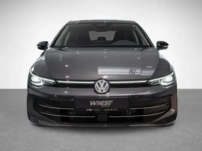 Neu VW Golf VIII 150 PS (110 kW) 2025 Delfingrau metallic Limousine