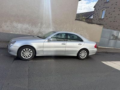 Usata Mercedes E280 Elegance 231 CV (169 kW) 2006 Argento Berlina
