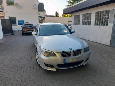 BMW 525