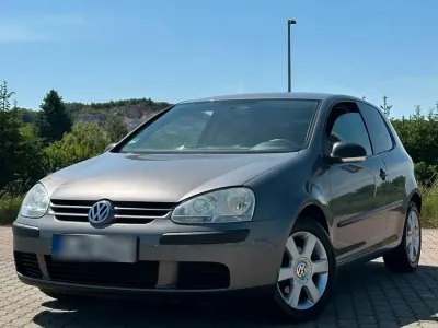 Gebraucht VW Golf V 80 PS (58 kW) 2007 Silber Coupé