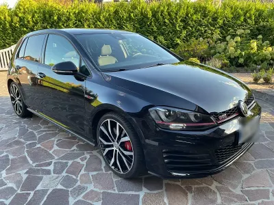 Gebraucht VW Golf VII GTI 230 PS (169 kW) 2016 Schwarz Limousine