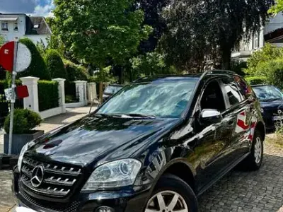 Gebraucht Mercedes ML280 190 PS (139 kW) 2009 Schwarz SUV