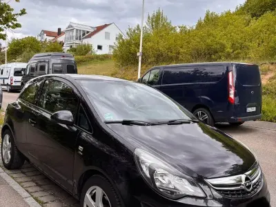 Gebraucht Opel Corsa Active 87 PS (63 kW) 2014 Schwarz Kleinwagen