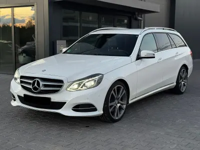 Gebraucht Mercedes E200 136 PS (100 kW) 2015 Weiß Kombi