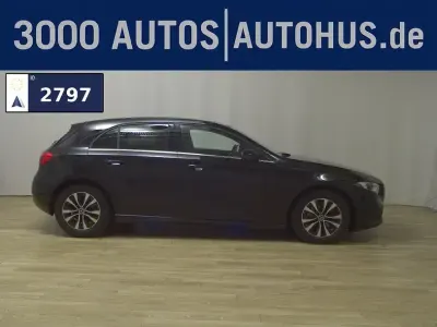Gebraucht Mercedes A200 150 PS (110 kW) 2021 Schwarz Limousine