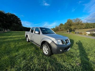 Silber Gebraucht 2011 Nissan Navara Abholung | 10.500 €