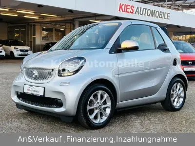 Używany Smart ForTwo Cabrio Passion 71 KM (52 kW) 2017 Srebrny Kabriolet
