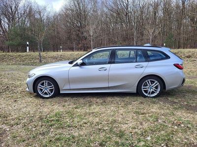 Gebraucht BMW 320 Advantage 190 PS (139 kW) 2020 Silber Kombi
