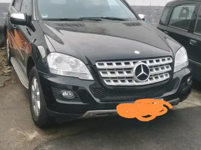 Gebraucht Mercedes ML300 190 PS (139 kW) 2009 Schwarz SUV