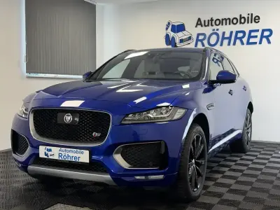 Gebraucht Jaguar F-Pace First Edition 381 PS (280 kW) 2017 Caesium blue SUV