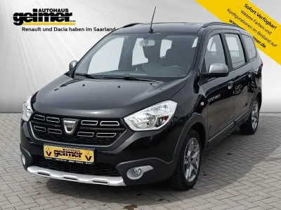 Begagnad Dacia Lodgy Stepway 131 HK (96 kW) 2022 Svart Minibuss