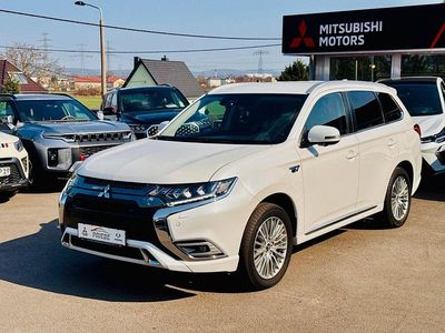 Gebraucht Mitsubishi Outlander P-HEV 224 PS (164 kW) 2021 Weiß SUV