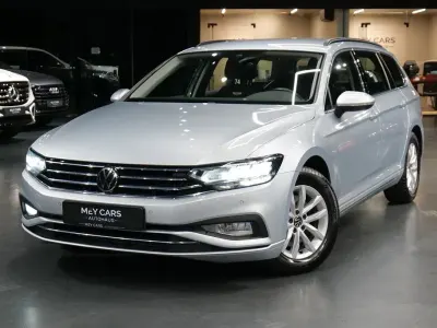 Gebraucht VW Passat Business 150 PS (110 kW) 2023 Silber Kombi