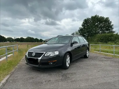 Gebraucht VW Passat Trendline 105 PS (77 kW) 2008 Braun Kombi