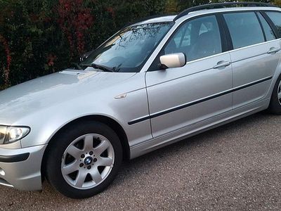 Silber Gebraucht 2004 BMW 318 Exclusive Kombi | 4.799 € (Etwas zu teuer)