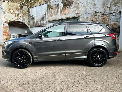 Gebraucht Ford Kuga ST-Line 150 PS (110 kW) 2018 Grau SUV
