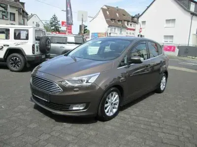 Gebraucht Ford C-MAX Titanium 125 PS (91 kW) 2017 Braun Van / Kleinbus