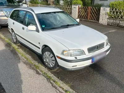 Gebraucht Volvo V40 140 PS (102 kW) 1998 Weiß Kombi