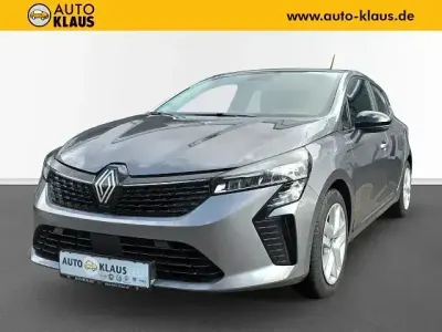 Używany Renault Clio V Evolution 91 KM (66 kW) 2025 Szary Sedan/Limuzyna
