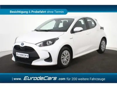 Gebraucht Toyota Yaris Hybrid 91 PS (66 kW) 2021 Weiss Kleinwagen