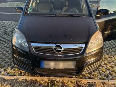 Gebraucht Opel Zafira 125 PS (91 kW) 2005 Schwarz Van / Kleinbus