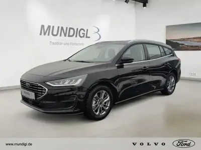 Gebraucht Ford Focus Titanium 120 PS (88 kW) 2022 Obsidianschwarz metallic (metallic) Kombi