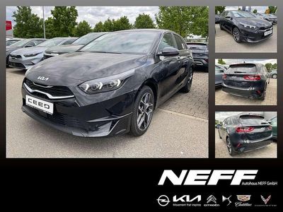Neu Kia Ceed Platinum Edition 140 PS (102 kW) 2025 (1k) black pearl m Kleinwagen