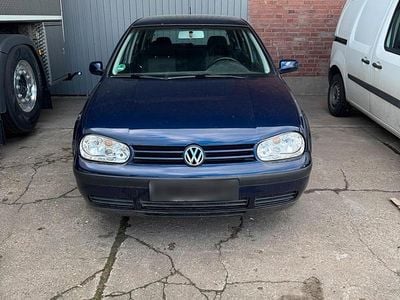 Gebraucht VW Golf IV 100 PS (73 kW) 2000 Blau Kleinwagen