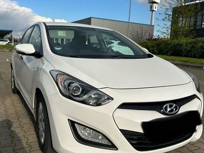 gebraucht Hyundai i30 1.4 Classic Classic