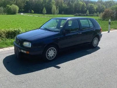 Gebraucht VW Golf III 90 PS (66 kW) 1993 Blau Limousine