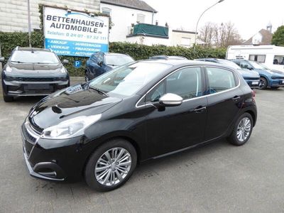 gebraucht Peugeot 208 erst 21.900 KM!! 1.Hand PDC Sitzheizung