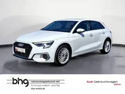 Używany Audi A3 Advanced 150 KM (110 kW) 2023 Biały Sedan/Limuzyna