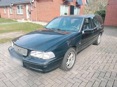 Gebraucht Volvo V70 126 PS (92 kW) 1998 Schwarz Kombi