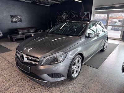 Grau Gebraucht 2015 Mercedes A180 Urban Limousine | 11.350 € (Fairer Preis)