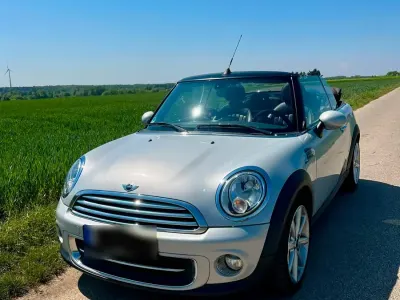 Gebraucht Mini Cooper Cabriolet 122 PS (89 kW) 2012 Weiß Cabrio