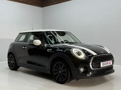 Occasion Mini Cooper D Pepper 116 PK (85 kW) 2018 Zwart Hatchback