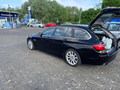 Schwarz Gebraucht 2013 BMW 520 Kombi | 5.699 € (Guter Preis)