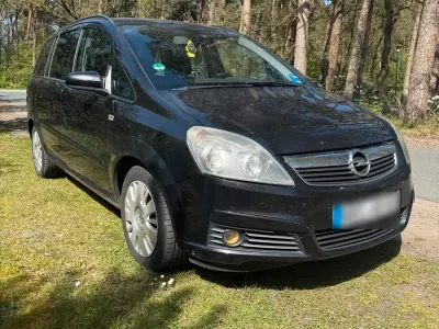 Brugt Opel Zafira 150 HK (110 kW) 2007 Sort MPV