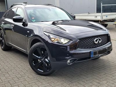 Infiniti QX70