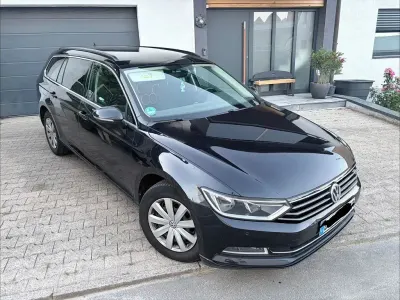 Gebraucht VW Passat Trendline 150 PS (110 kW) 2017 Schwarz Kombi