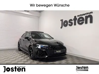 Gebraucht Audi RS3 Sportback Ambiente 400 PS (294 kW) 2024 Schwarz (mythosschwarz metallic) Kleinwagen
