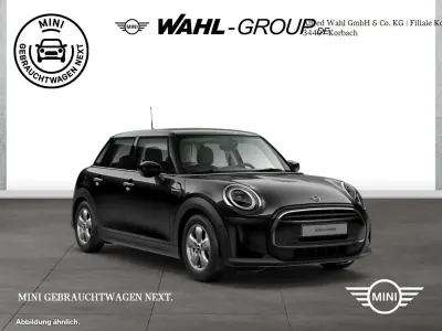 Gebraucht Mini Cooper Essential 136 PS (100 kW) 2021 Schwarz Kleinwagen