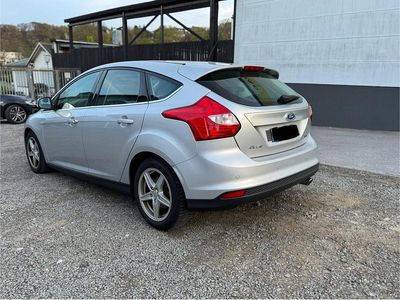 Second-hand Ford Focus Titanium 150 CP (110 kW) 2012 Argintiu Berlinǎ